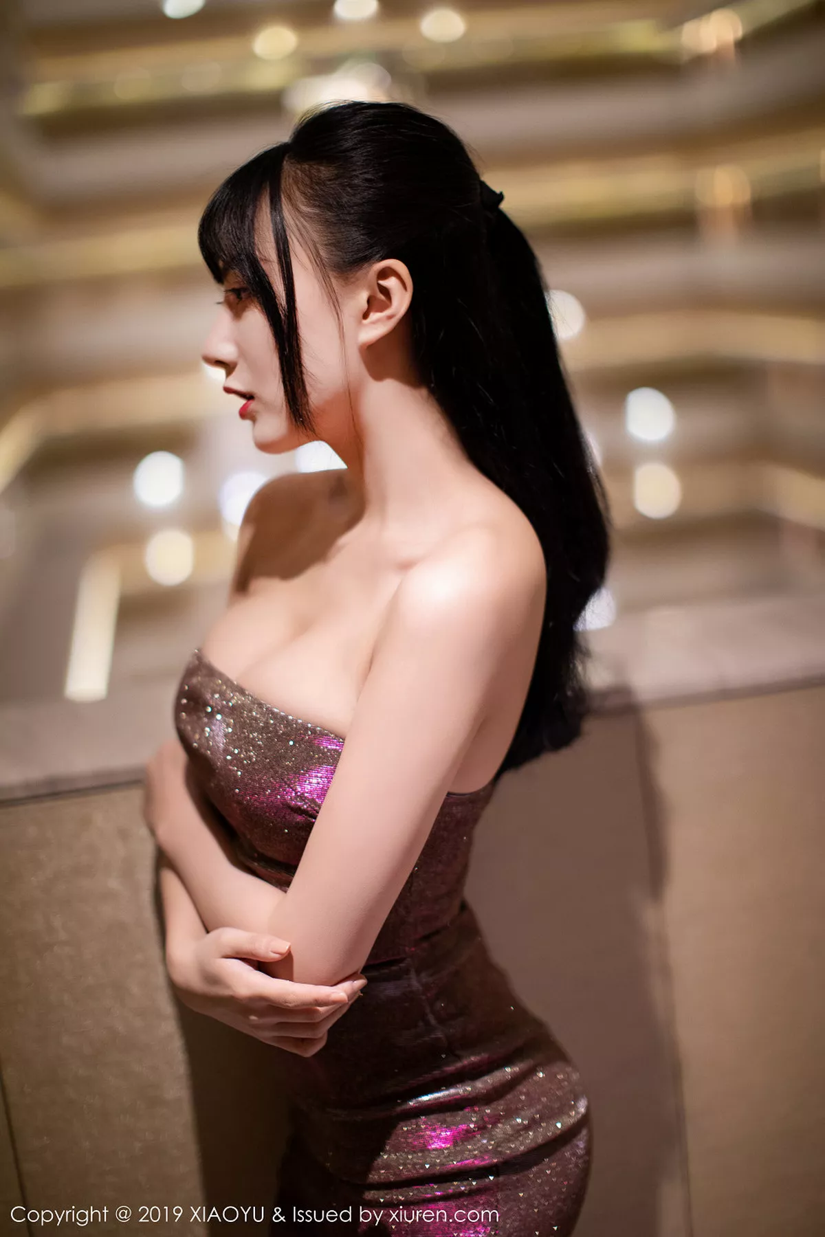 XIAOYU  语画界 Vol.159 翘臀肉丝 何嘉颖丝袜美腿写真