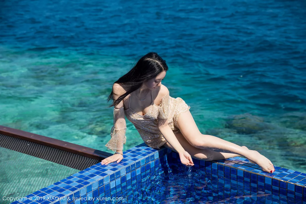 XIAOYU  语画界 Vol.193 旗袍美腿 Angela小热巴丝袜美腿写真