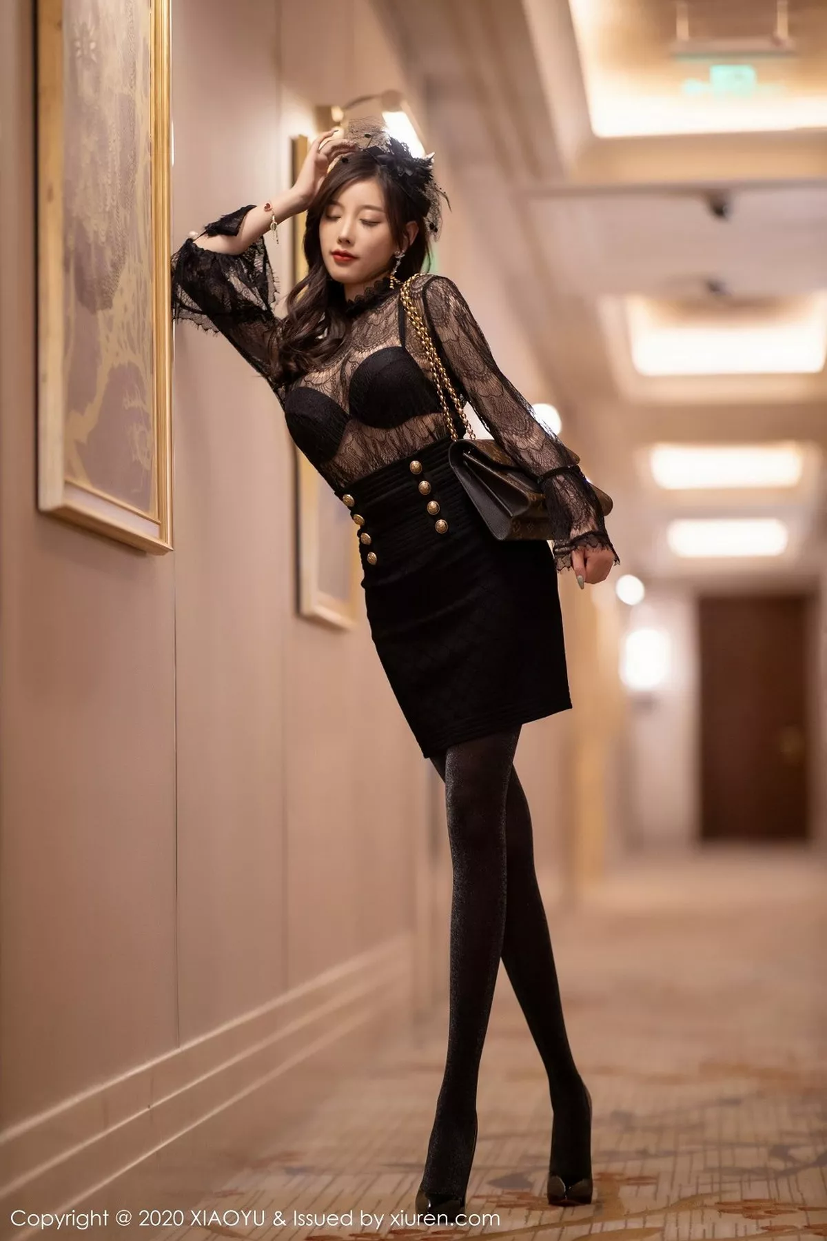 XIAOYU  语画界 Vol.442 美臀黑丝 杨晨晨  成都旅拍