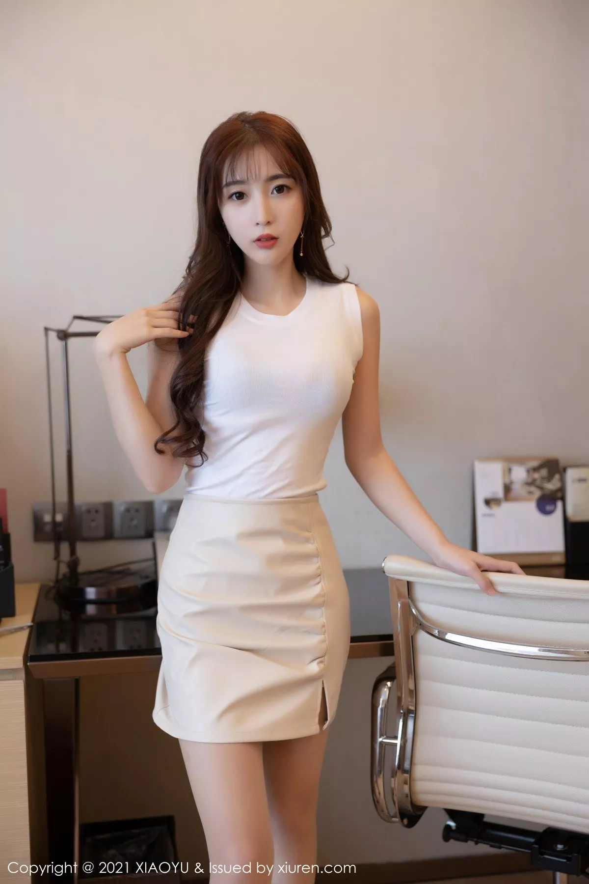 XIAOYU  语画界 Vol.554 新人模特 林星阑 都市OL短裙1