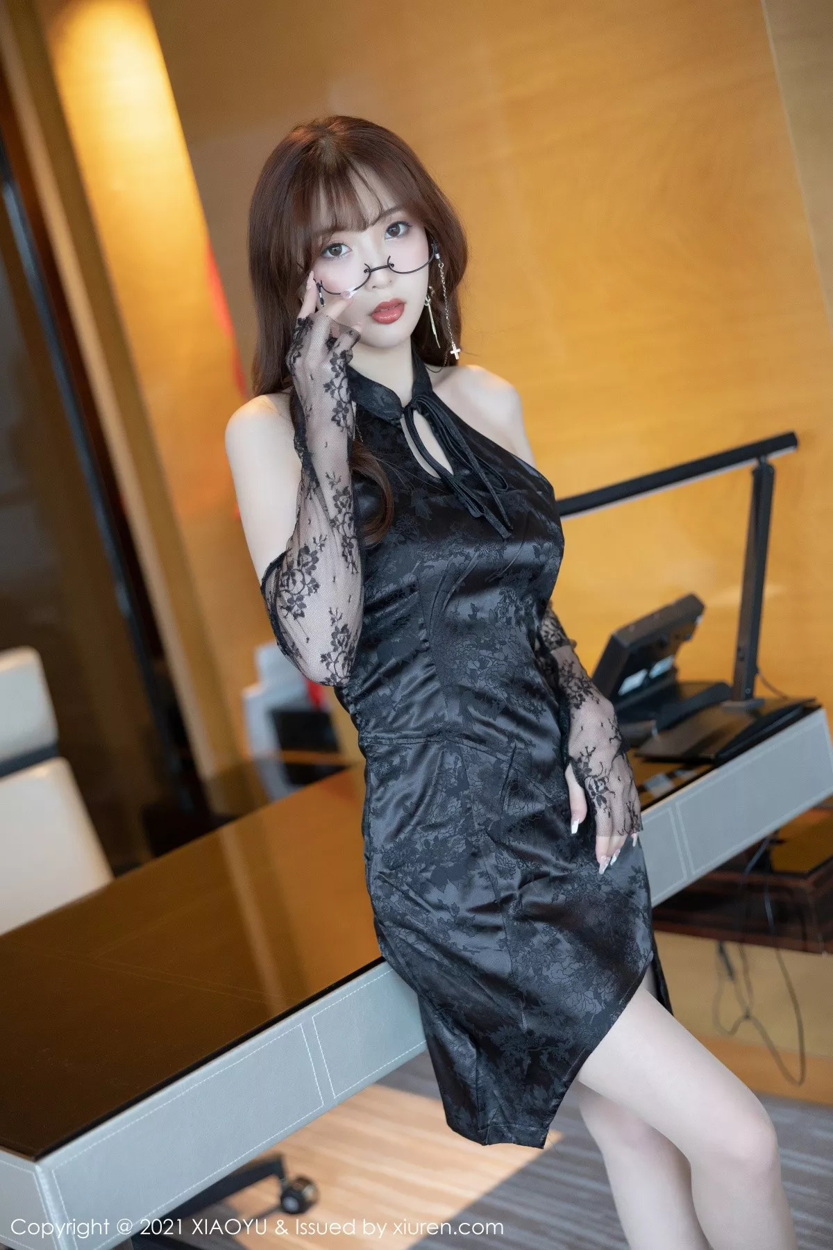 XIAOYU  语画界 Vol.578 眼镜OL旗袍  林星阑  新人模特