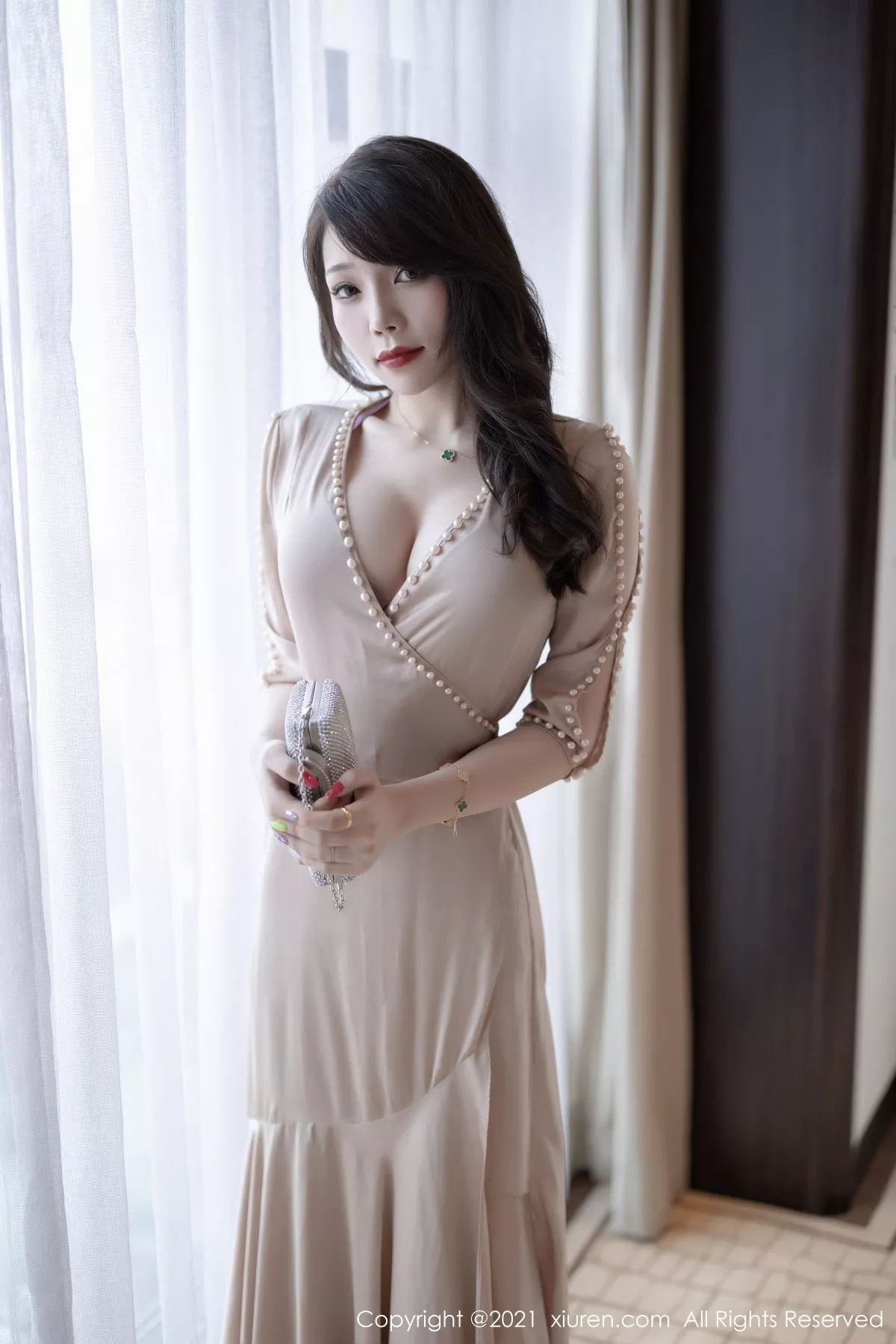 XIAOYU  语画界 Vol.613 芝芝booty 翘臀美腿
