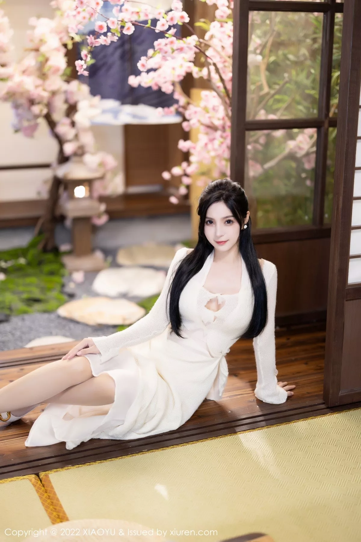 XIAOYU  语画界 Vol.869  小蛮妖Yummy 诱人原色丝袜杭州旅拍1