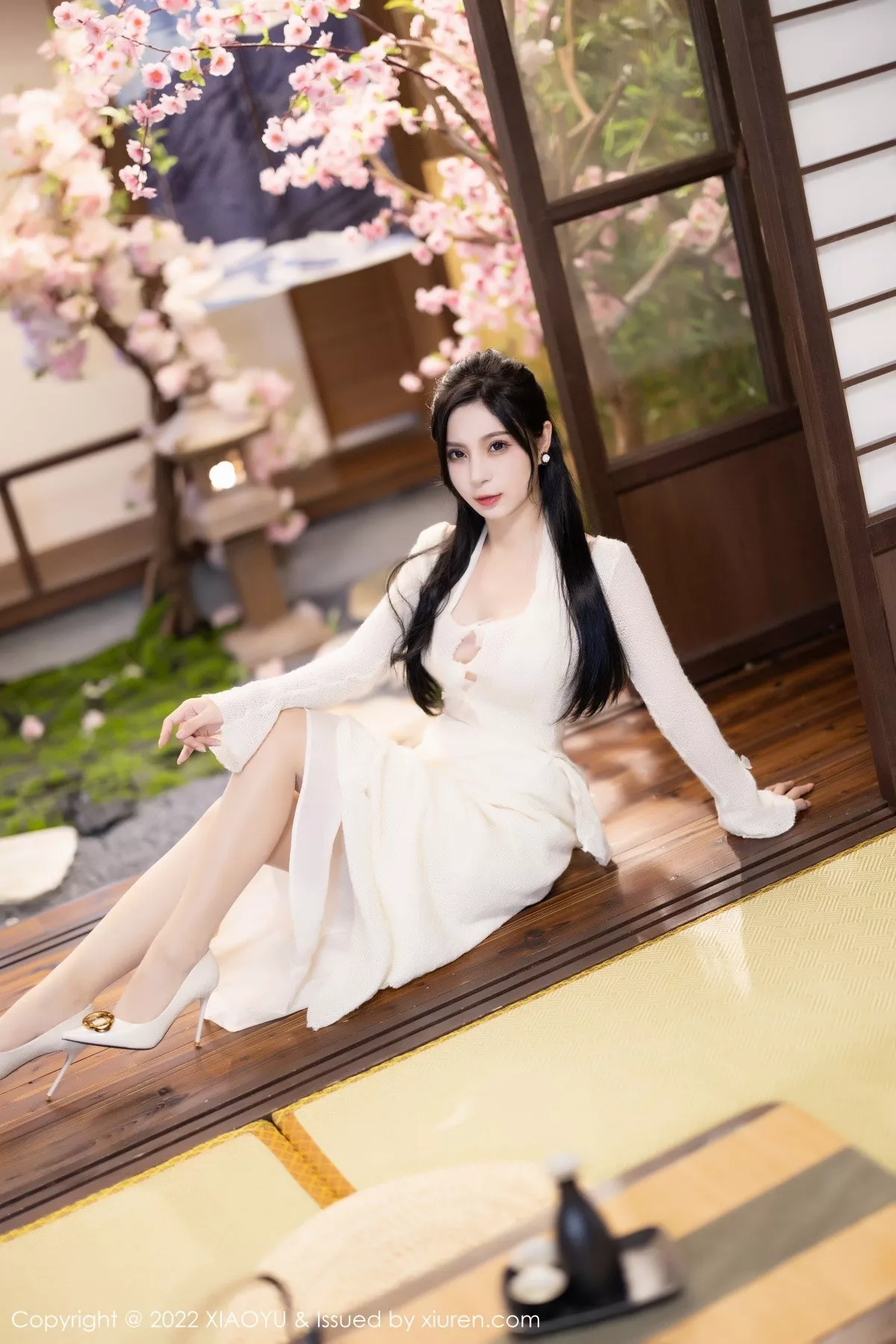 XIAOYU  语画界 Vol.869  小蛮妖Yummy 诱人原色丝袜杭州旅拍1