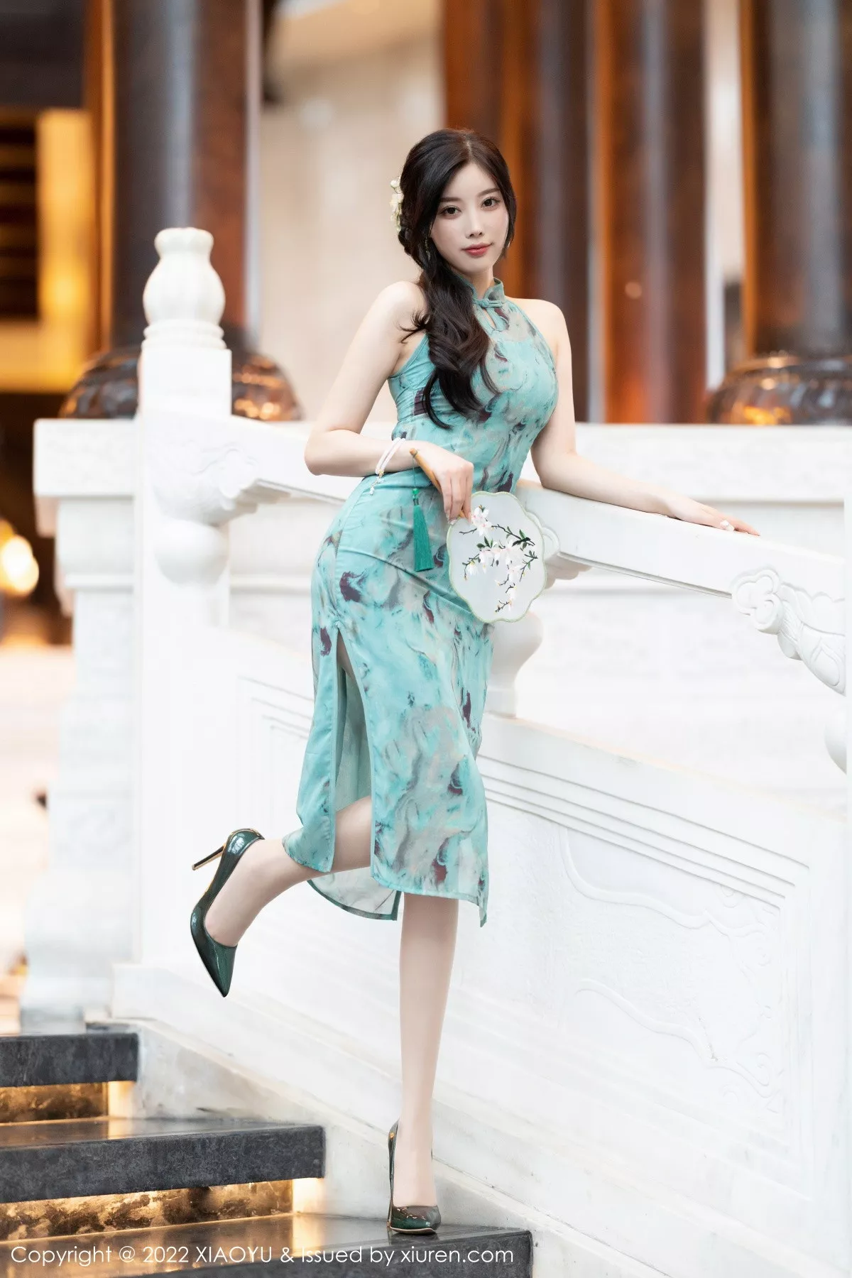 XIAOYU  语画界 Vol.882  杨晨晨Yome 旗袍服饰原色丝袜青海-海南心愿旅拍2