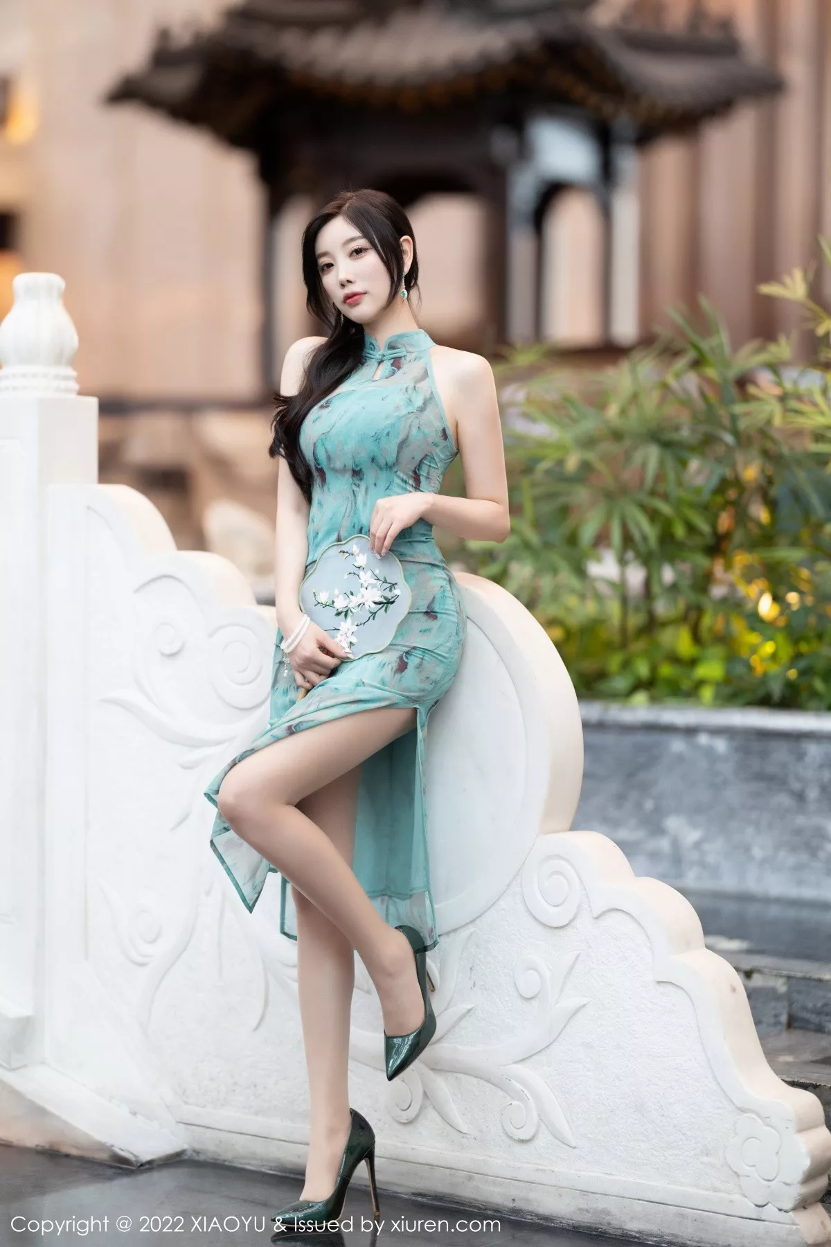 XIAOYU  语画界 Vol.882  杨晨晨Yome 旗袍服饰原色丝袜青海-海南心愿旅拍2