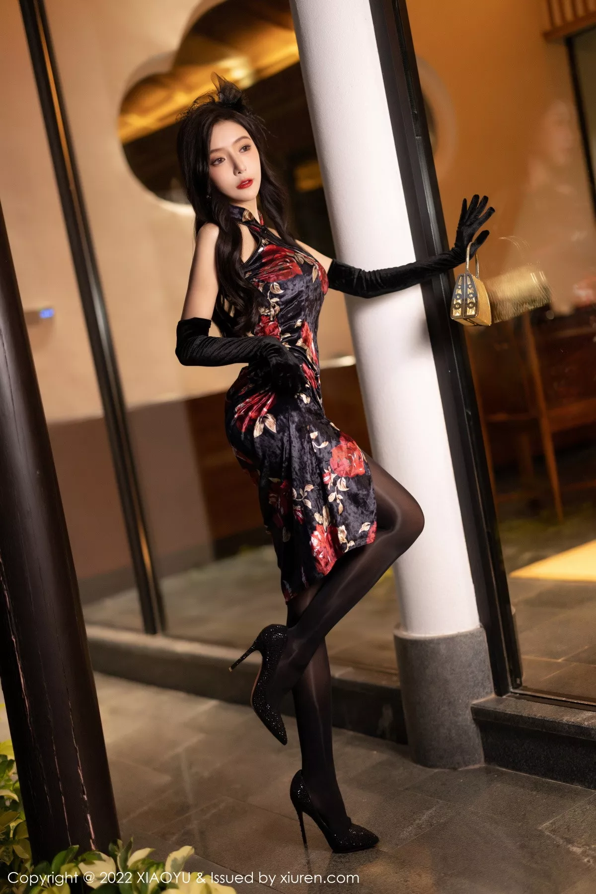 XIAOYU  语画界 Vol.909  王馨瑶yanni 魅惑黑丝杭州旅拍写真