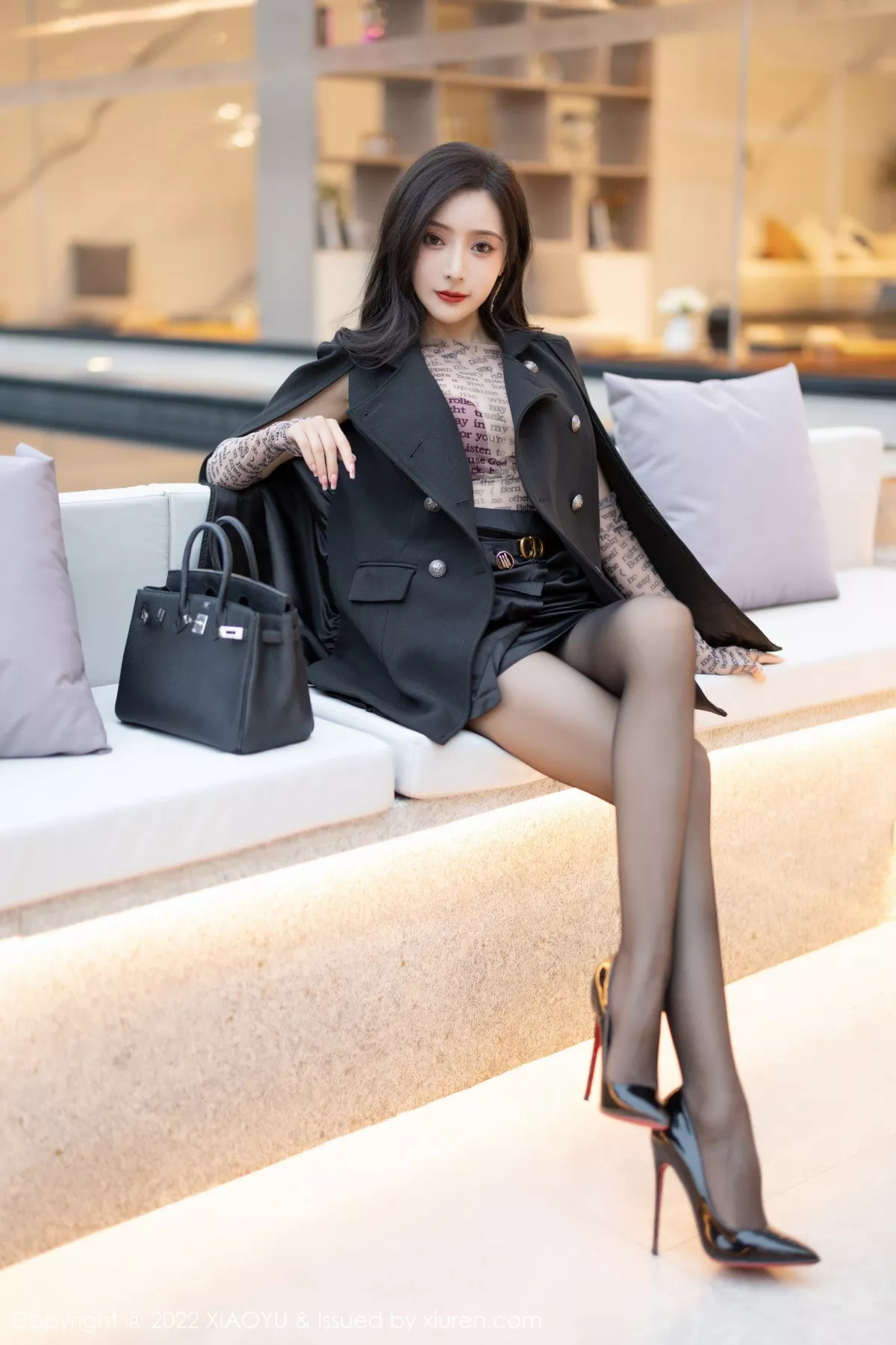 XIAOYU  语画界 Vol.916  王馨瑶yanni 性感魅惑黑丝
