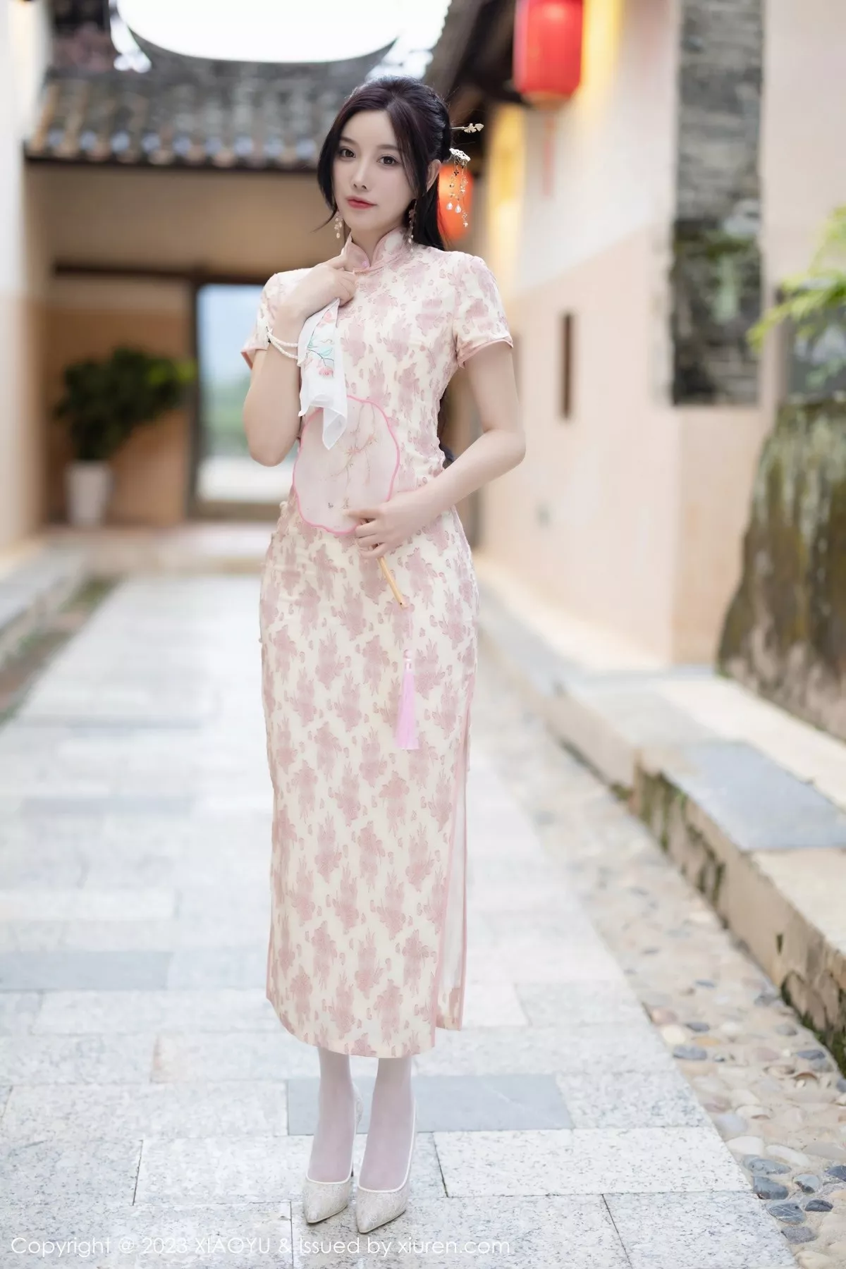 XIAOYU  语画界 Vol.993  杨晨晨Yome 浅色旗袍写真1