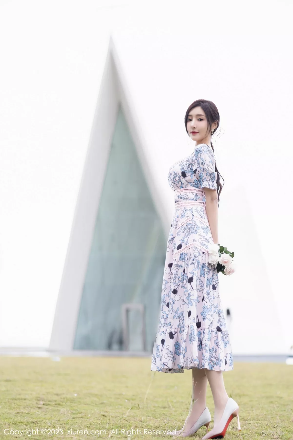 秀人网 王馨瑶yanni No.6474在线看图,春日花语写真集温柔绽放清新少女感十足摄影故事 秀人网 王馨瑶yanni No.6474在线看图,春日花语写真集温柔绽放清新少女感十足摄影故事