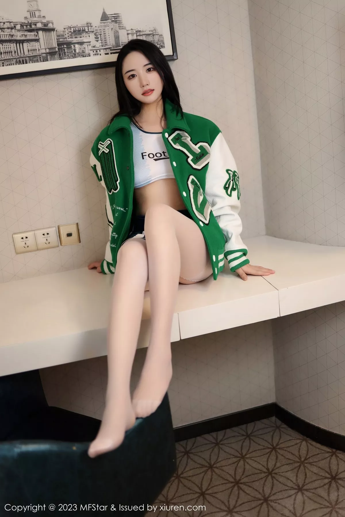 MFStar 模范学院 Vol.602 汐汐爱吃草莓 绿色棒球服性感写真3