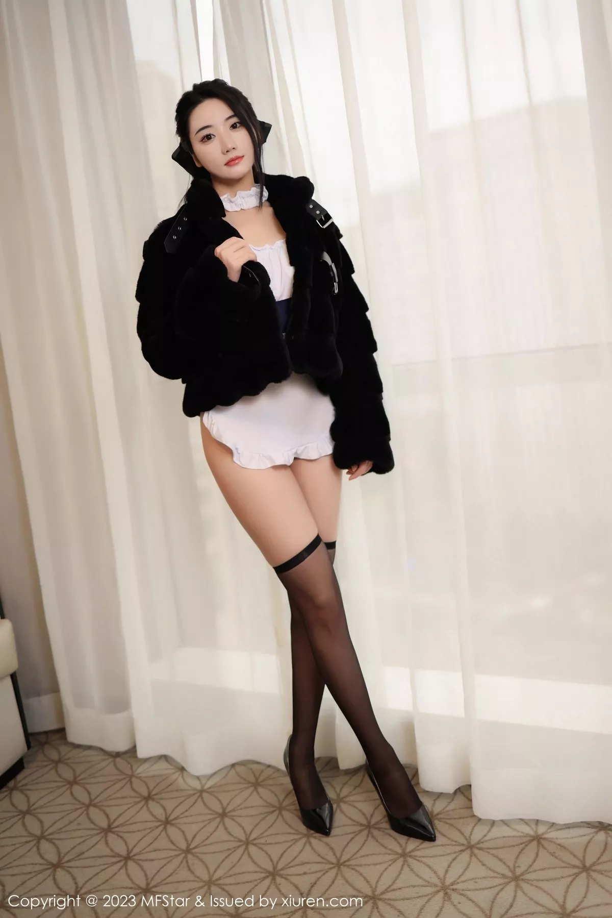 MFStar 模范学院 Vol.609 汐汐爱吃草莓 黑白拼色女仆写真