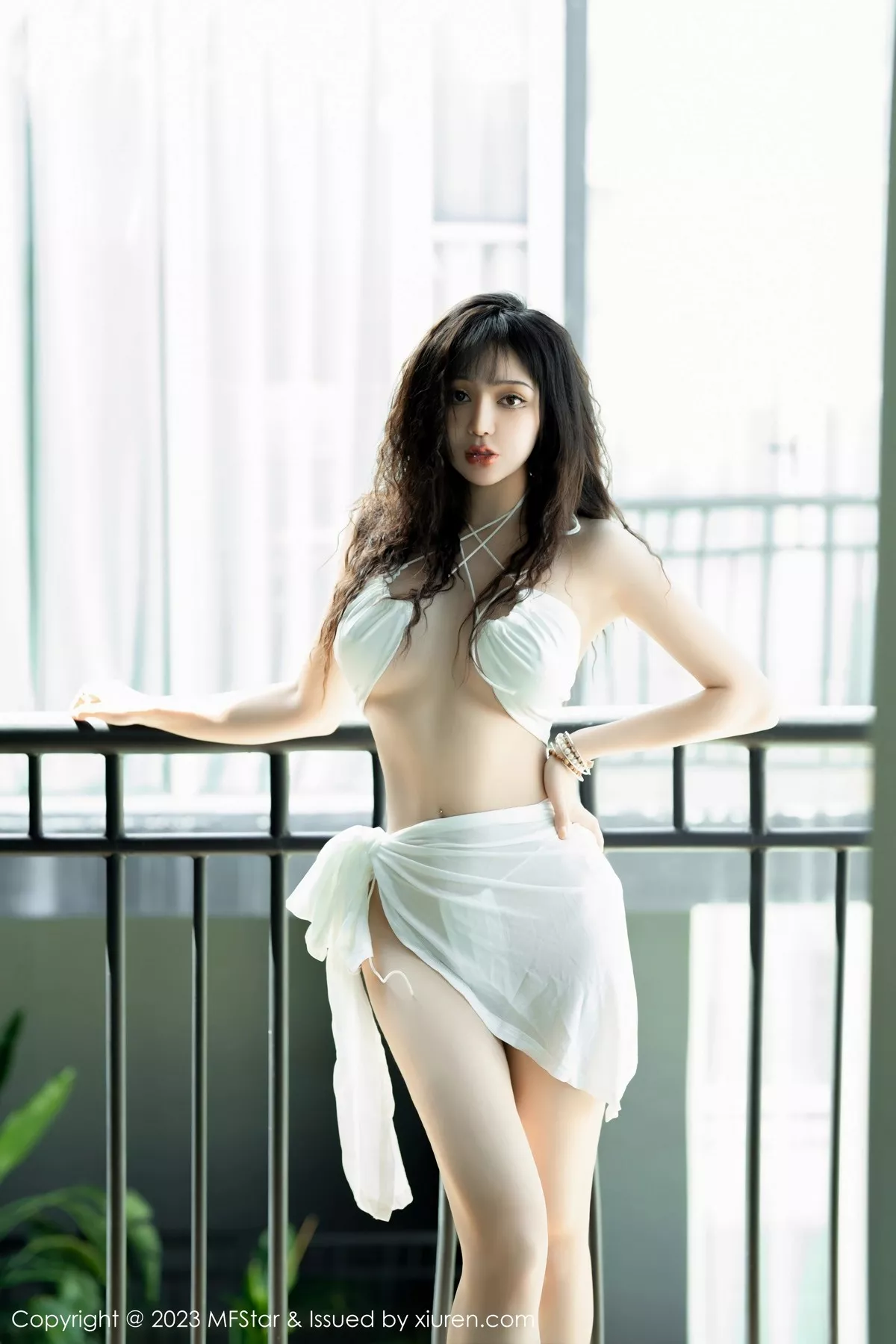 MFStar 模范学院 Vol.617 文静儿 魅惑动人白色服饰写真