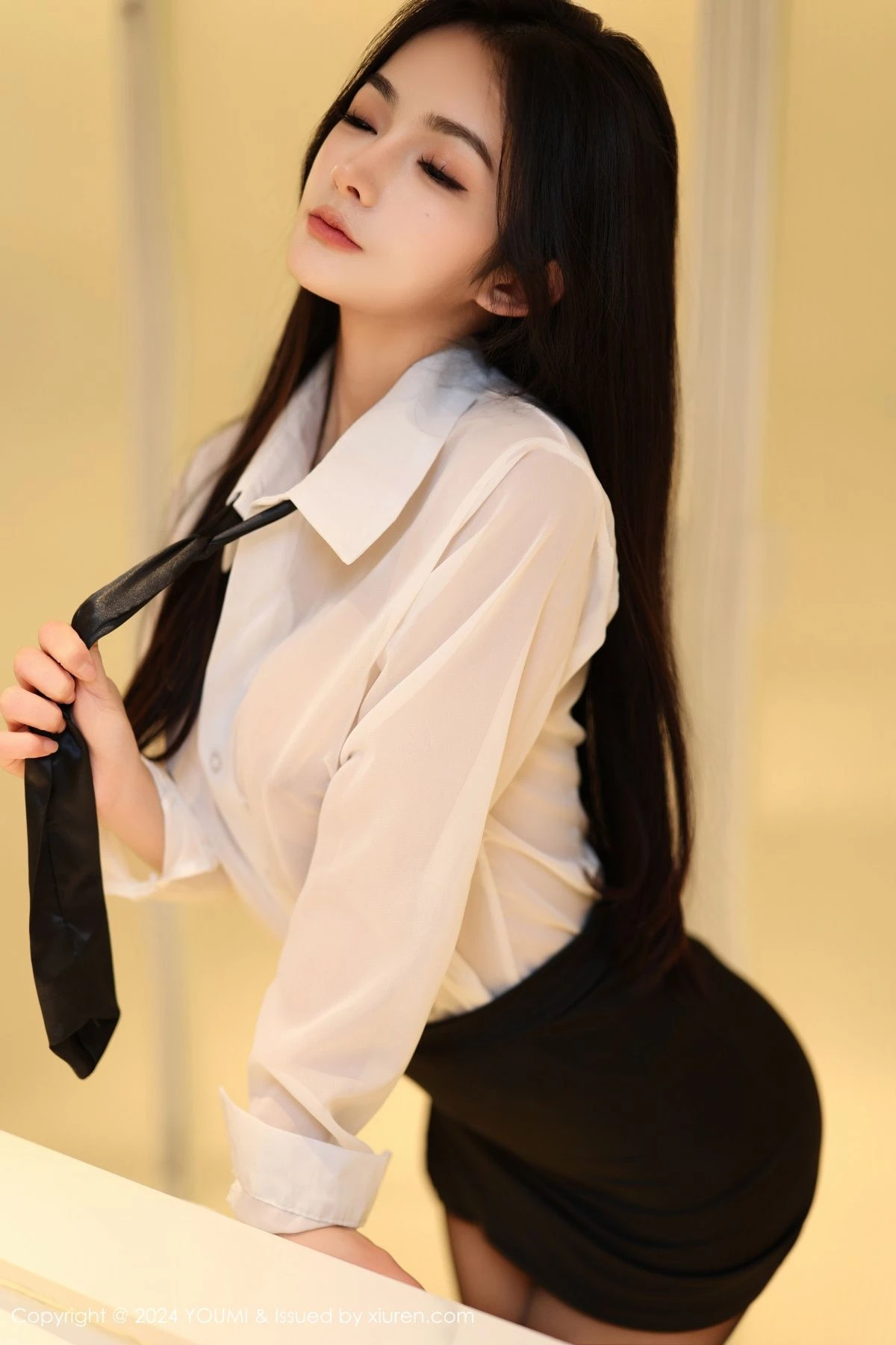 YOUMI 尤蜜荟 Vol.1050 谭小灵 白色轻透上衣性感写真11 YOUMI 尤蜜荟 Vol.1050 谭小灵 白色轻透上衣性感写真11