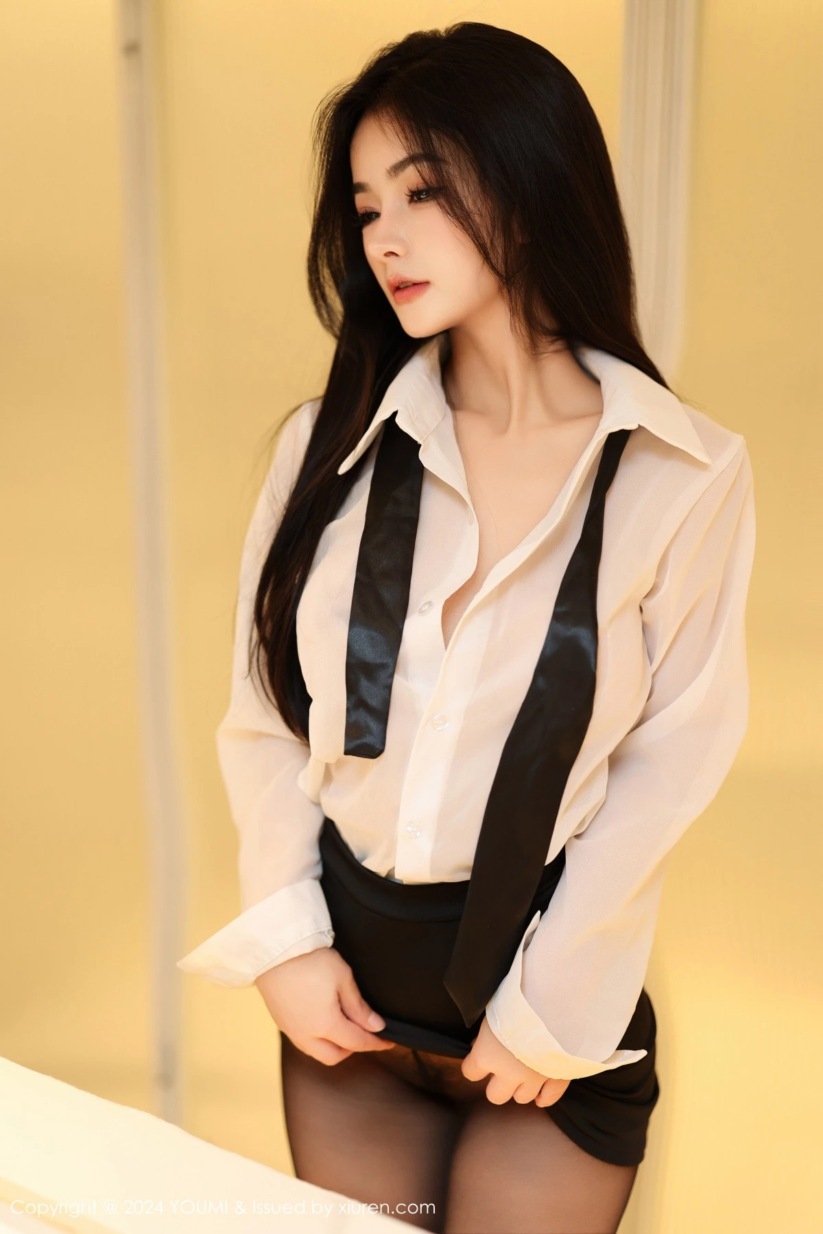YOUMI 尤蜜荟 Vol.1050 谭小灵 白色轻透上衣性感写真11 YOUMI 尤蜜荟 Vol.1050 谭小灵 白色轻透上衣性感写真11