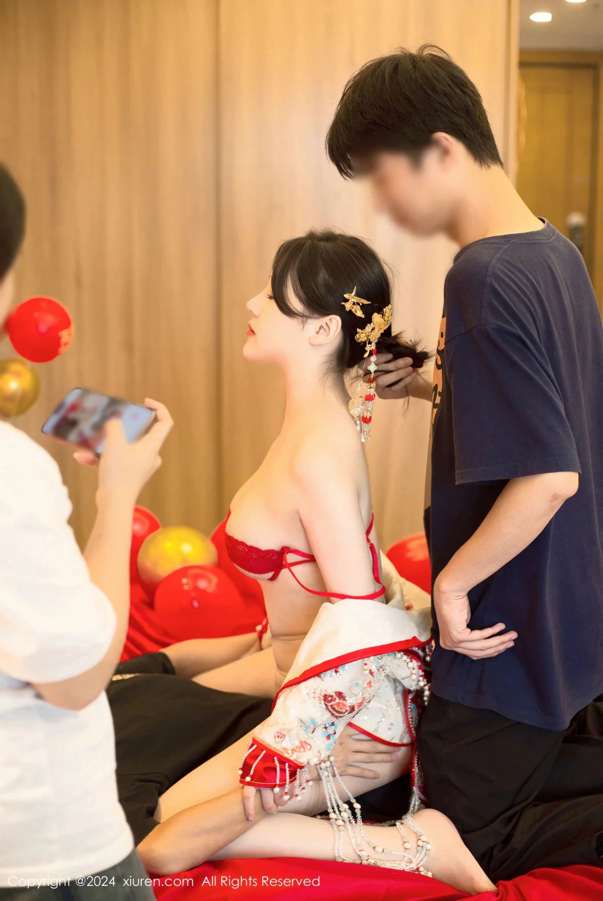 秀人网 豆瓣酱 No.8780在线看图,清新少女与复古女神的双重魅力绽放写真摄影全记录 秀人网 豆瓣酱 No.8780在线看图,清新少女与复古女神的双重魅力绽放写真摄影全记录