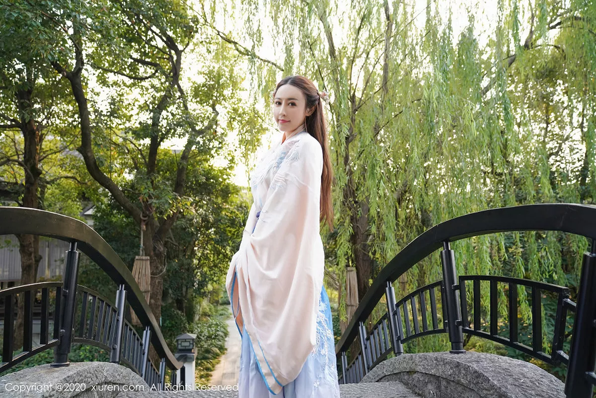 秀人网 周井空 No.1983在线看图,春日花语写真集清新演绎纯白浪漫与朦胧诗意 秀人网 周井空 No.1983在线看图,春日花语写真集清新演绎纯白浪漫与朦胧诗意