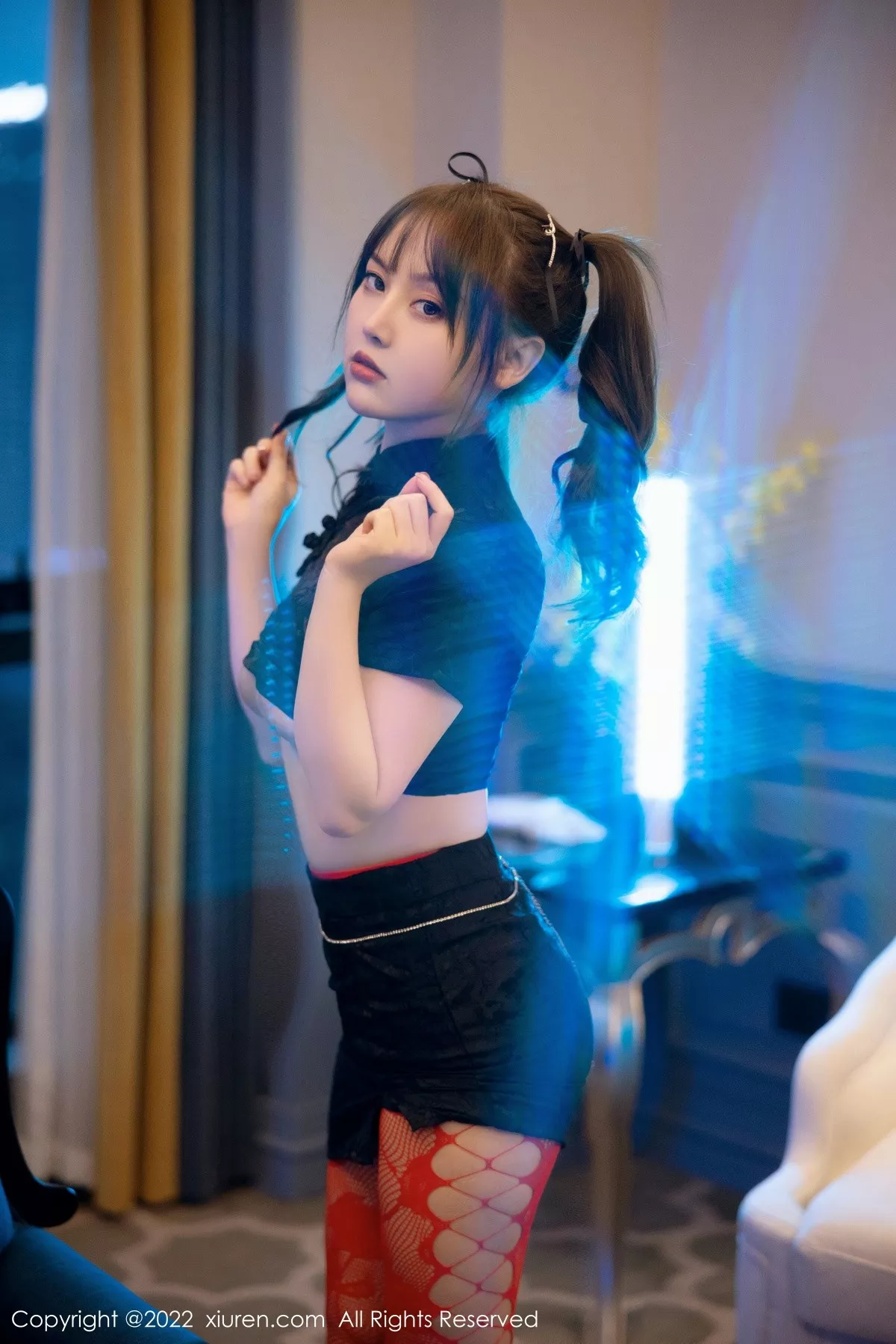 秀人网 豆瓣酱 No.5225在线看图,清新少女室内外写真集展现夏日纯真魅力与摄影艺术 秀人网 豆瓣酱 No.5225在线看图,清新少女室内外写真集展现夏日纯真魅力与摄影艺术