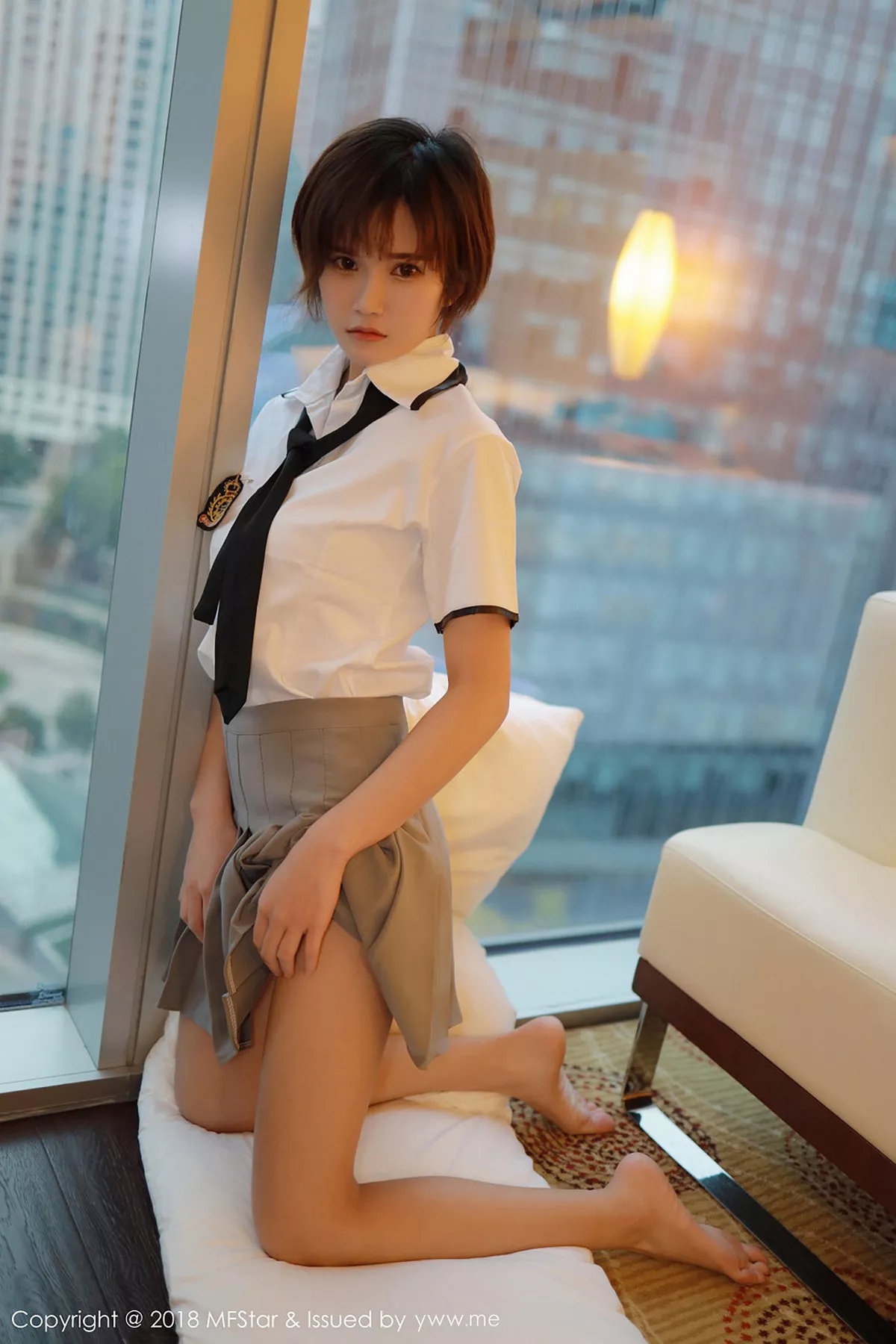 MFStar 模范学院 Vol.172 小资2002 短发美女学生妹制服