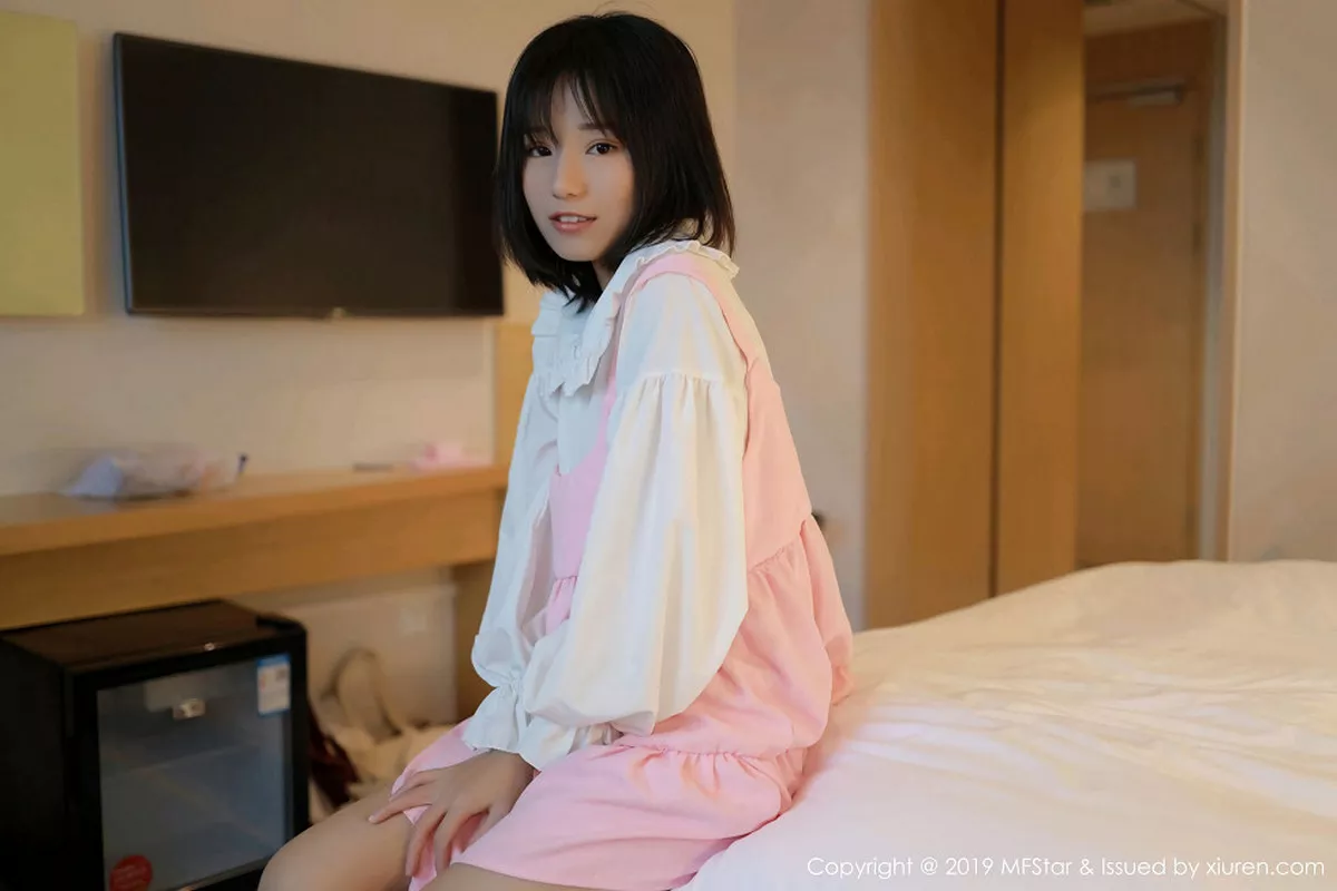 MFStar 模范学院 Vol.203 Baileys香儿 短发美女白衬衫系列