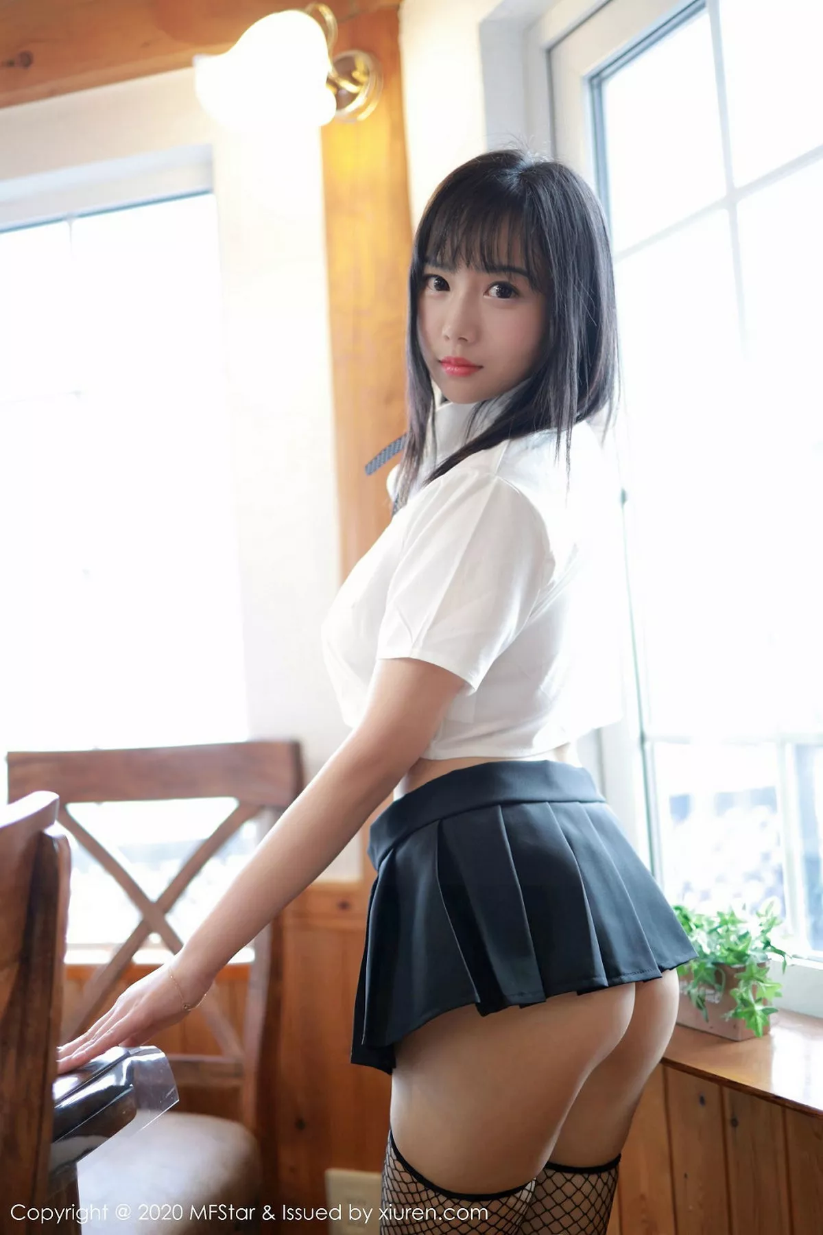 MFStar 模范学院 Vol.255  学生爆乳校服 徐微微mia清纯学妹