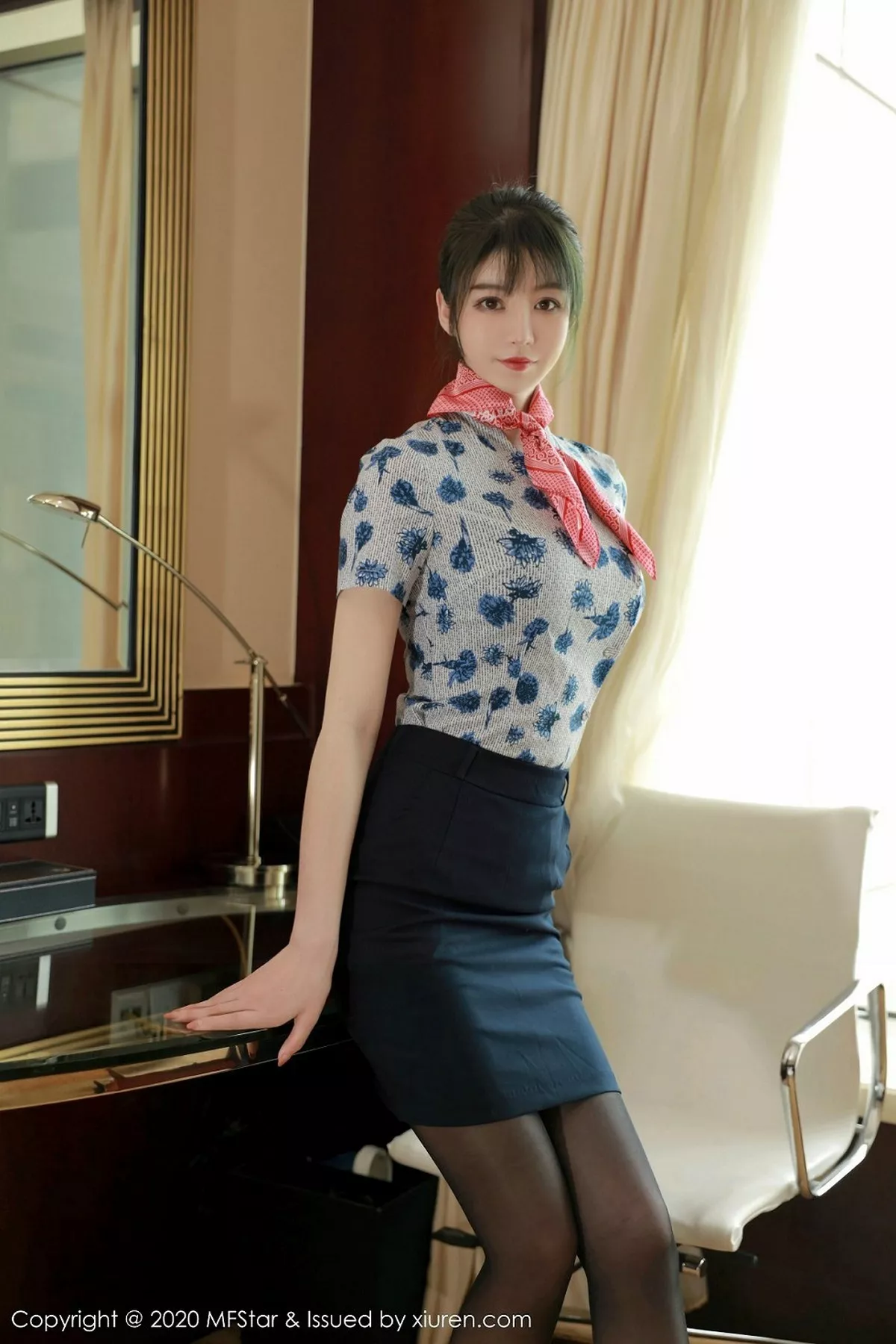 MFStar 模范学院 Vol.317  空乘制服系列 yoo优优 新人模特第二...