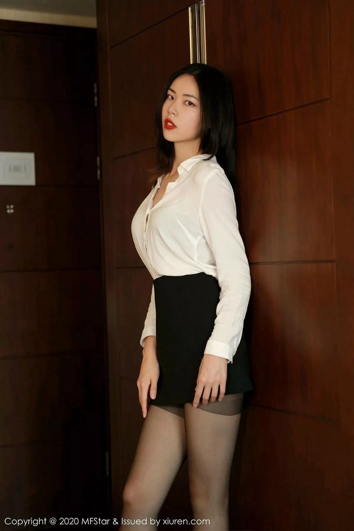 MFStar 模范学院 Vol.371  制服黑丝 噜噜妞儿