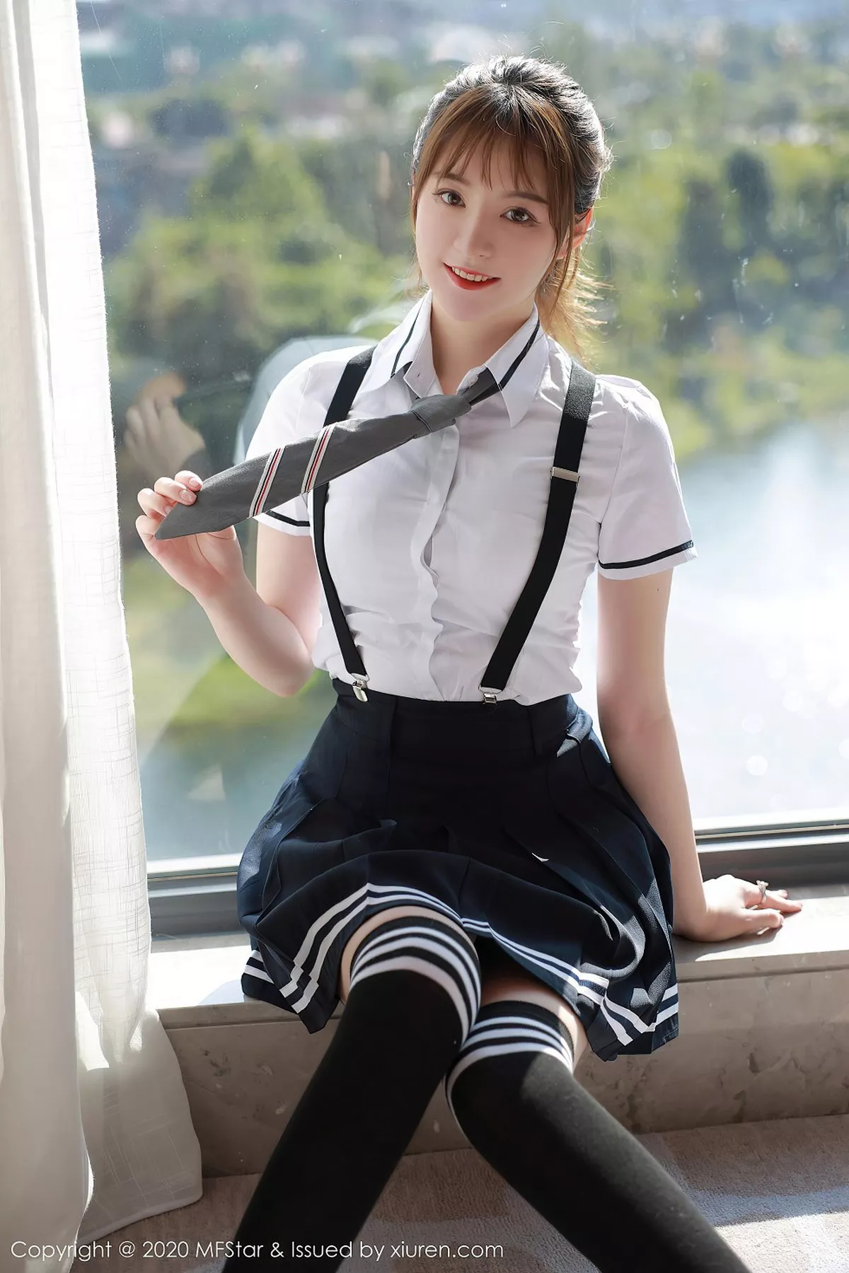 MFStar 模范学院 Vol.390  清纯学院风校服 yoo优优  四川旅拍