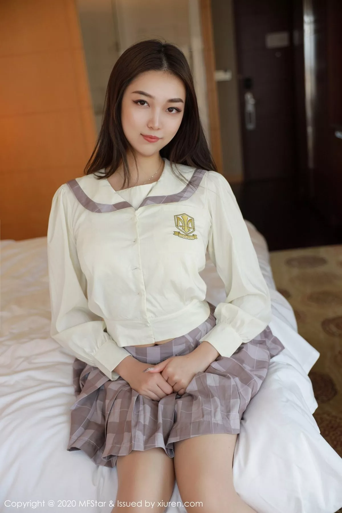 MFStar 模范学院 Vol.399  性感jk制服系列 郑颖姗 首套写真