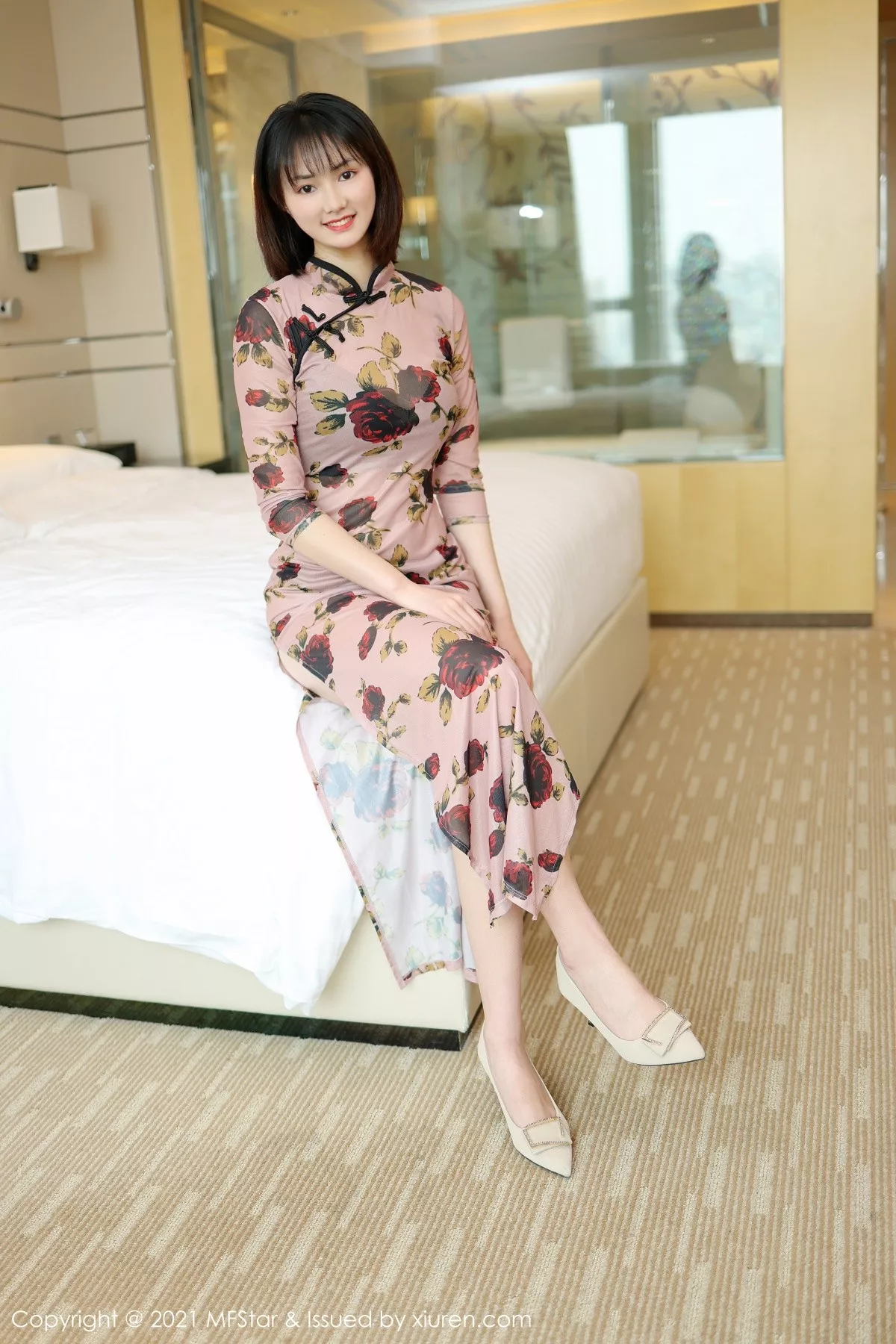 MFStar 模范学院 Vol.483 肉感妹子古典旗袍  墨韩 新人模特...