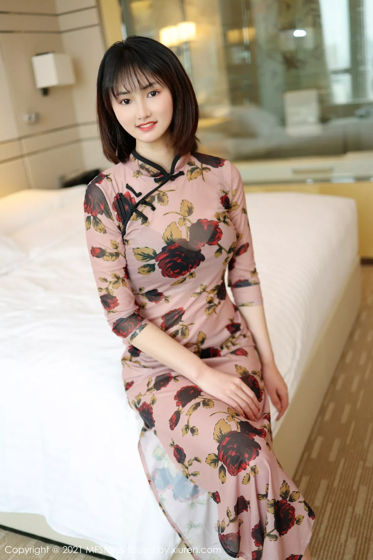 MFStar 模范学院 Vol.483 肉感妹子古典旗袍  墨韩 新人模特...