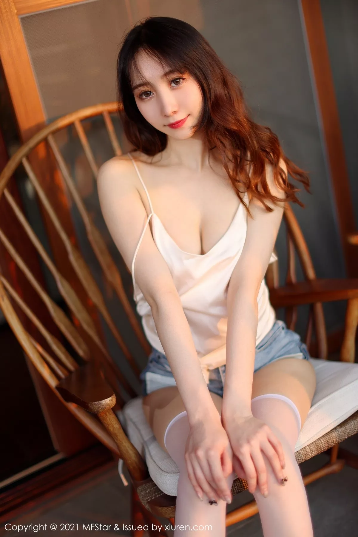 MFStar 模范学院 Vol.506 洁白动人吊裙 水水er 丽江旅拍写真