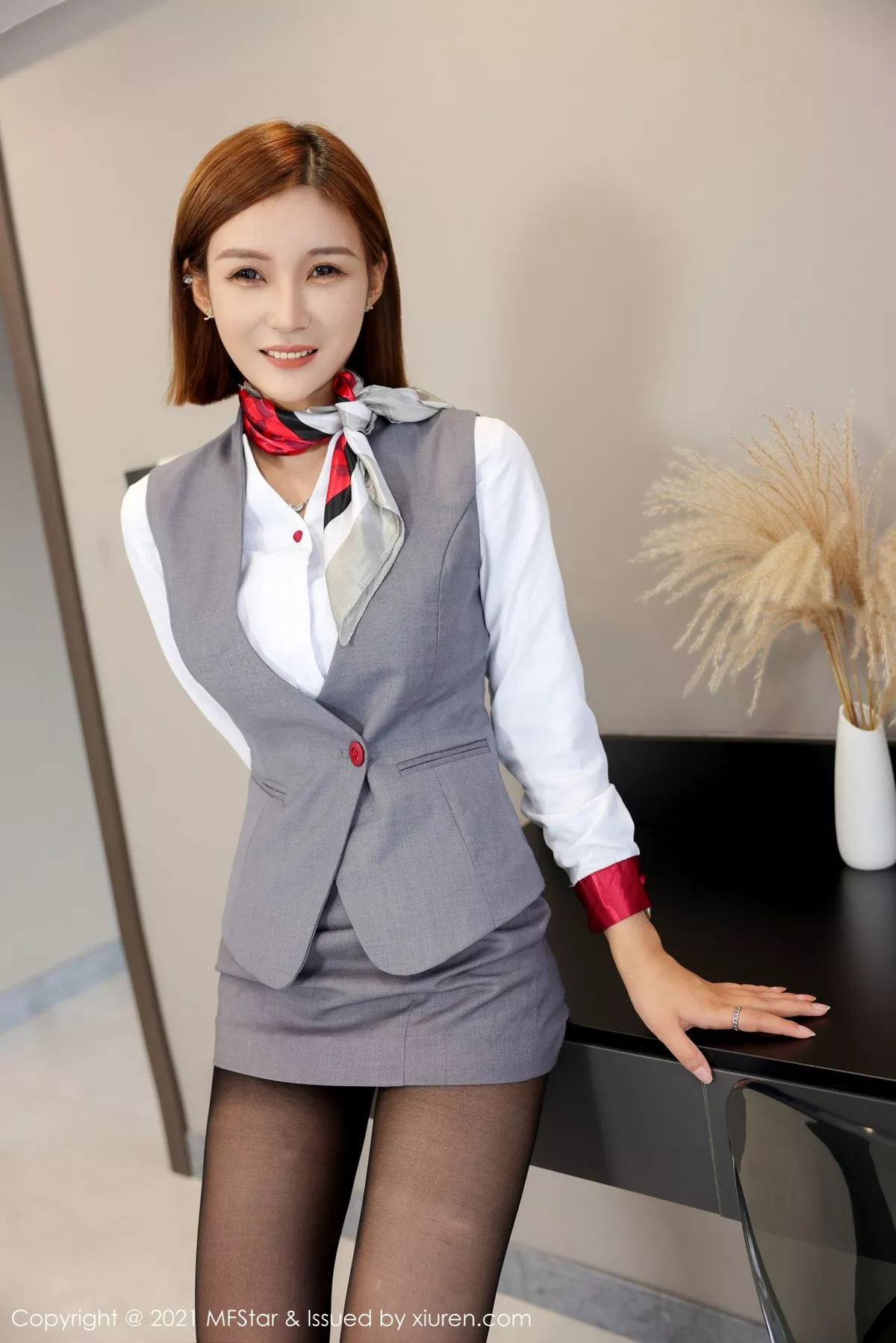 MFStar 模范学院 Vol.539 新人模特短发美女 王蜜 第二套写真