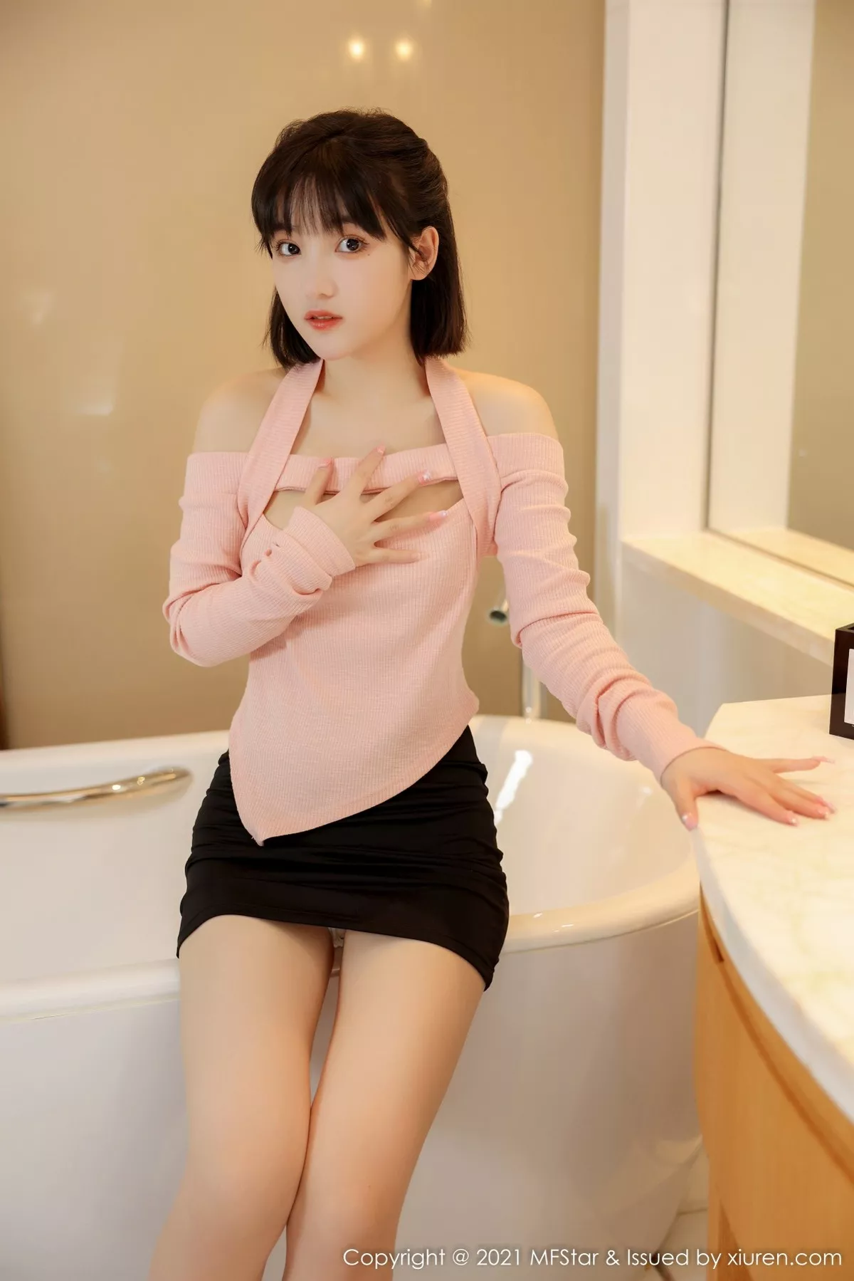 MFStar 模范学院 Vol.545 浴室主题 甜筒晓彤 私房写真