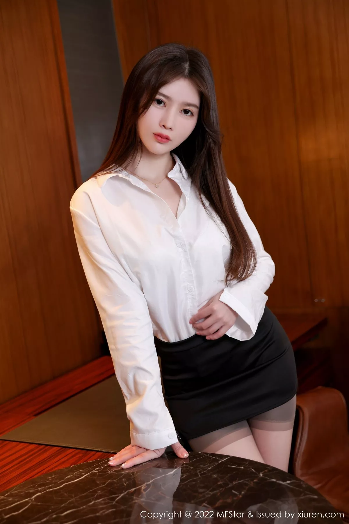 MFStar 模范学院 Vol.551 黑色短裙 吴雪瑶 性感写真11