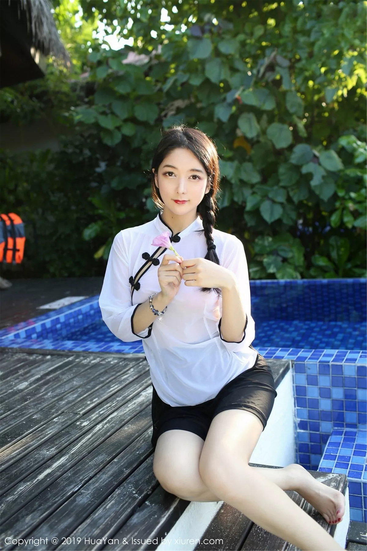 HuaYan 花の颜 Vol.065 Angela喜欢猫 清纯模特制服